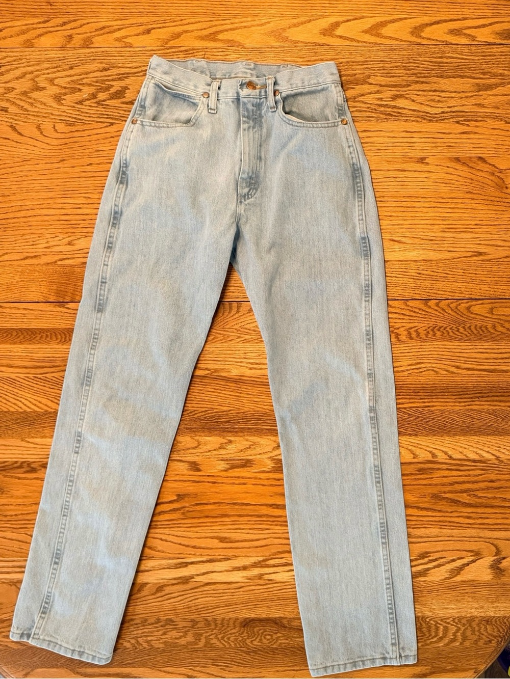 Wrangler Women’s Straight Leg Denim Jeans — Light Blue Wash Size 7 32